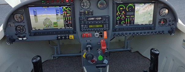 Een rondvlucht van een uur met een Dynamic WT9 vliegtuig. een van de twee aangeboden no-1