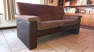 Lederen tweezitsbank