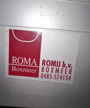 17 Podiumdelen/ podium elementen/ schaartafels van 1 x 2 meter  zo goed als nieuw